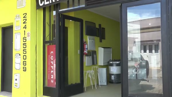 Mostrador de atención en Casalins 18 Chascomús